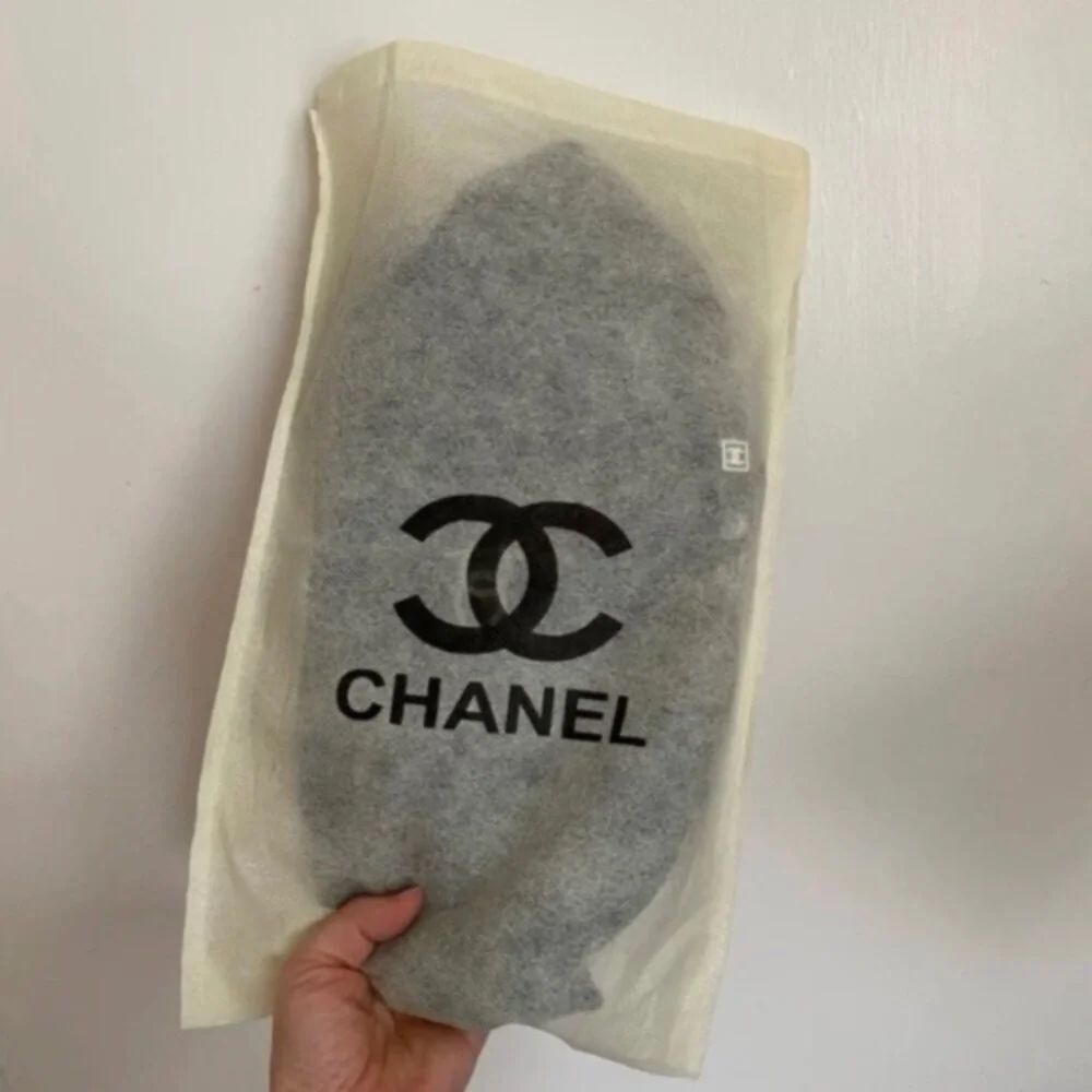Brand New Chanel Black Nylon Large Makeup Bag/Pouch/Clutch with Wrist Strap